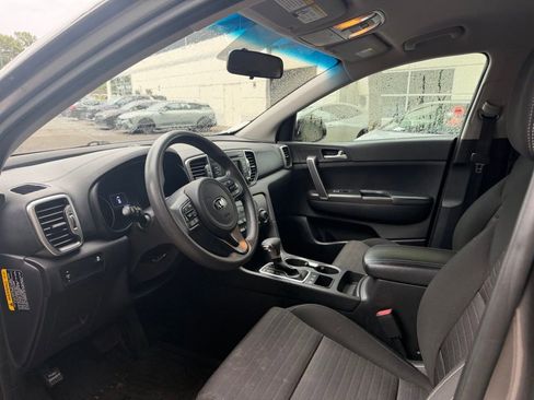 Used 2017 Kia Sportage LX w/ LX Popular Package AWD/4WD image 11