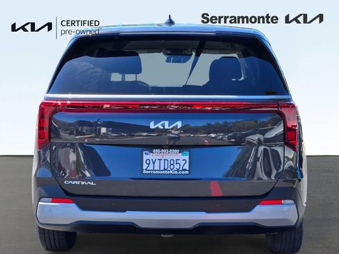 Certified 2026 Kia Carnival LX FWD image 5