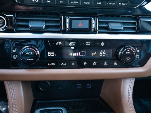 Used 2022 Nissan Pathfinder Platinum w/ Lighting Package (N93) image 36