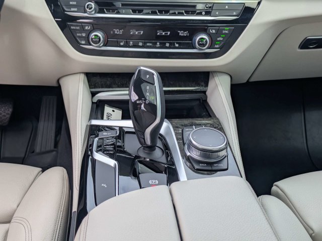 Used 2017 BMW 530i RWD image 18