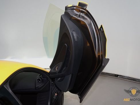 Used 2016 McLaren 570S Coupe image 13