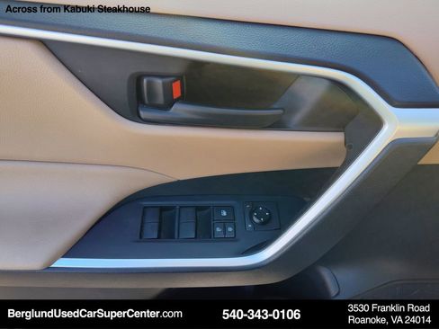 Used 2019 Toyota RAV4 LE image 15