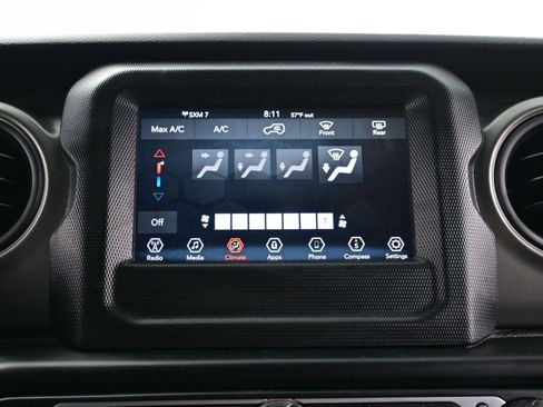 Used 2023 Jeep Wrangler Willys image 18