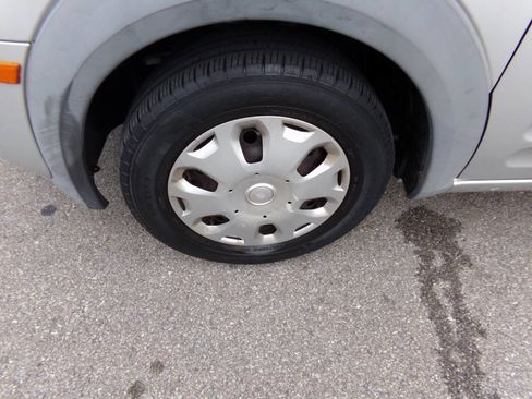 Used 2012 Ford Transit Connect XLT image 34