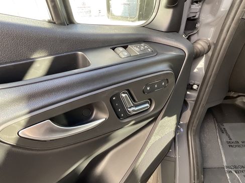 Used 2025 Mercedes-Benz Sprinter 2500 image 18