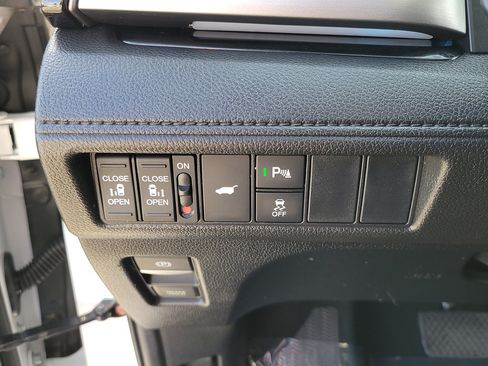 Used 2025 Honda Odyssey Touring image 21