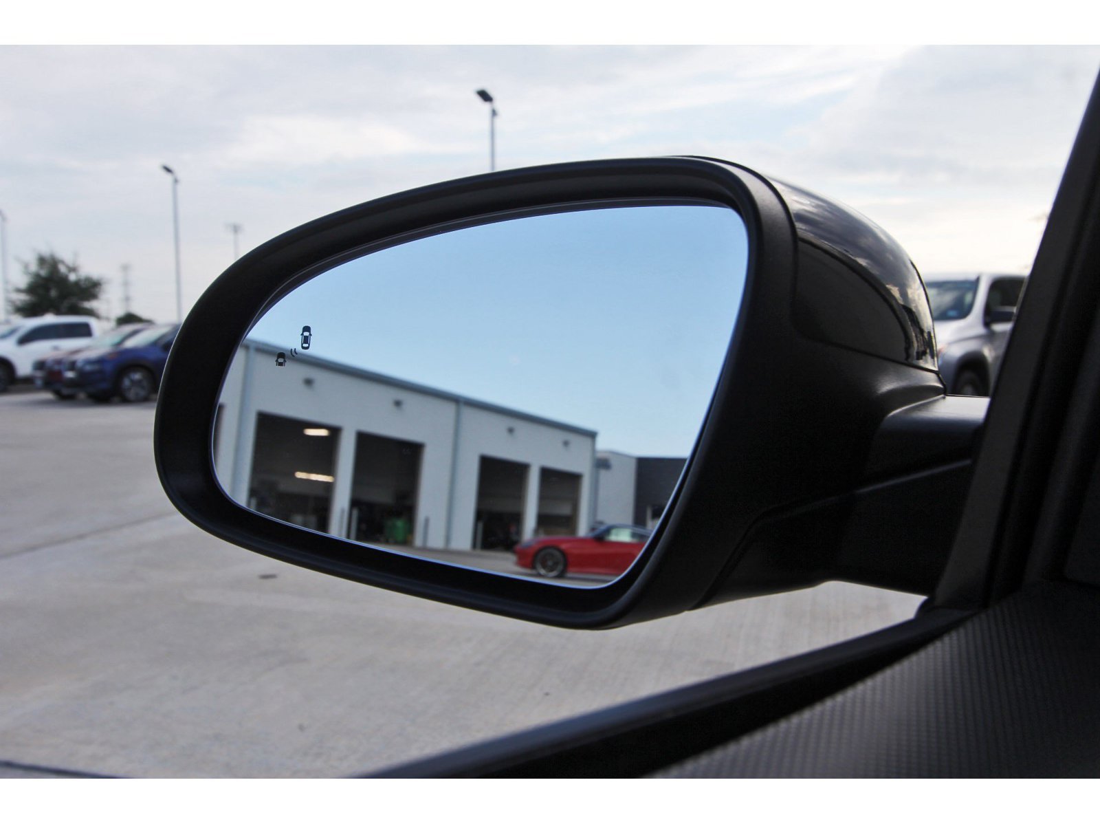 Used 2023 Hyundai Kona SEL w/ Cargo Package FWD image 11