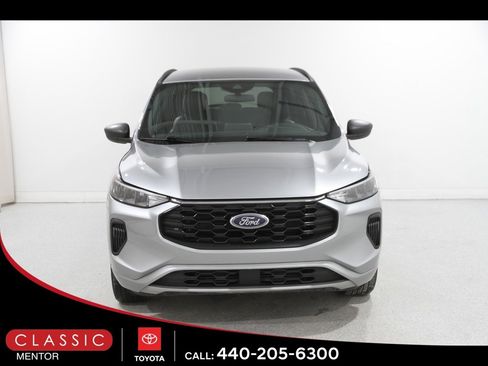 Used 2023 Ford Escape ST-Line image 2