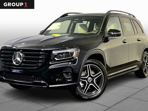 New 2026 Mercedes-Benz GLB 250 4MATIC image 1