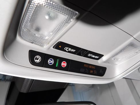 Used 2022 Chevrolet Malibu LS image 18