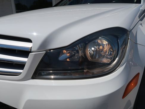 Used 2013 Mercedes-Benz C 250 Sedan image 35