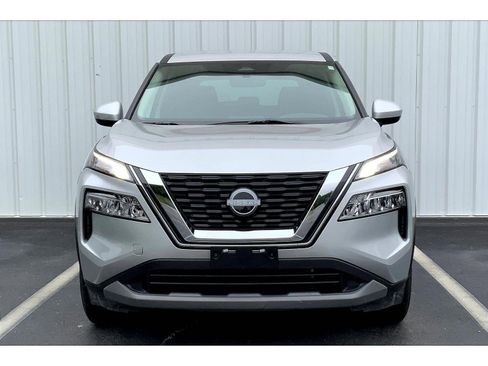 Used 2023 Nissan Rogue SV AWD/4WD image 3