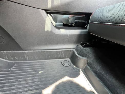 New 2027 Chevrolet Equinox RS AWD/4WD image 15