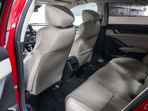 Used 2018 Honda Accord LX image 18