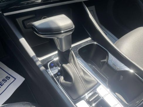 Certified 2024 Hyundai Tucson SEL w/ Convenience Package FWD image 32