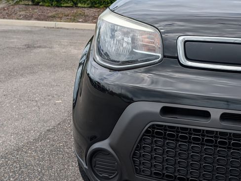 Used 2016 Kia Soul image 9