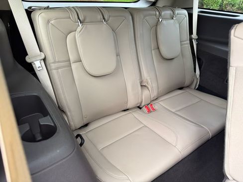 Used 2021 Lincoln Aviator Reserve w/ Equipment Group 201A RWD image 17