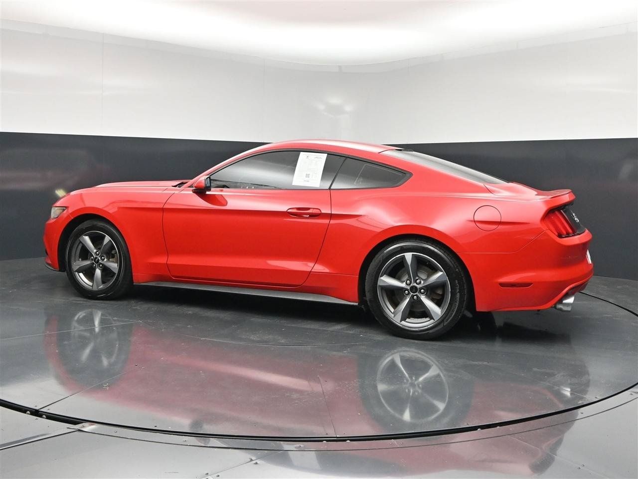 Used 2015 Ford Mustang Coupe w/ Equipment Group 051A RWD image 8
