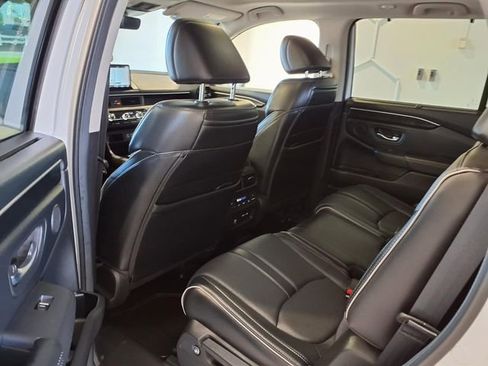 Used 2024 Honda Pilot Elite image 16