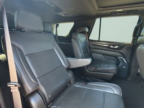 Used 2021 GMC Yukon Denali w/ Denali Premium Package image 22