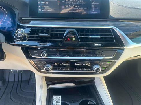 Used 2020 BMW 540i w/ M Sport Package image 13