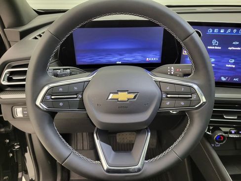 New 2026 Chevrolet Traverse LT w/ Sun and Wheel Package image 4