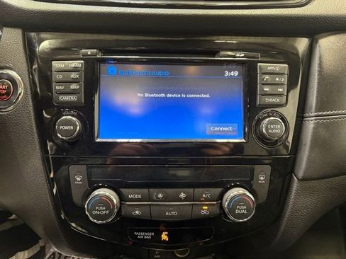 Used 2017 Nissan Rogue SL w/ SL Premium Package image 21