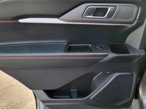 Used 2025 Ford Explorer ST-Line image 60