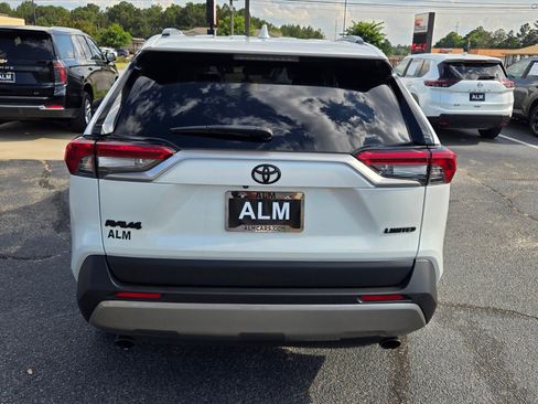 Used 2023 Toyota RAV4 Limited FWD image 10