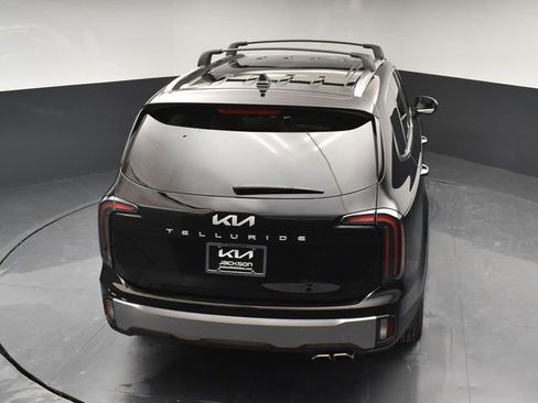 Used 2025 Kia Telluride SX w/ SX Captain's Chair Package image 48