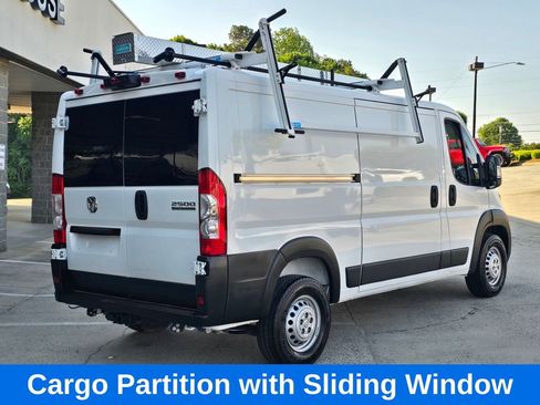 Used 2025 RAM ProMaster 2500 FWD image 6
