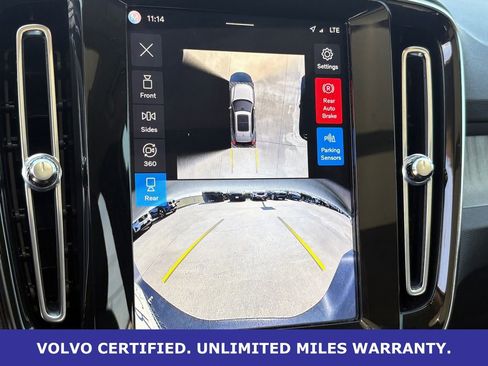 Certified 2025 Volvo XC40 B5 Plus image 23