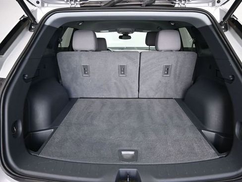 Used 2022 Chevrolet Blazer LT image 40
