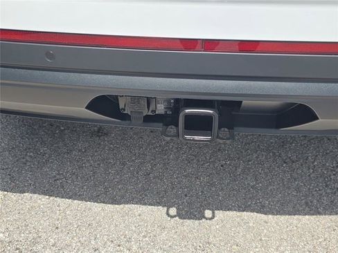 New 2026 Volkswagen Atlas SE image 5