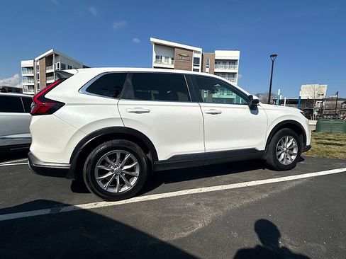 Used 2023 Honda CR-V EX-L image 10