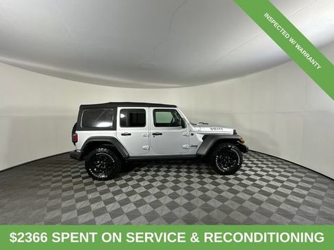 Used 2023 Jeep Wrangler Unlimited w/ Convenience Group AWD/4WD image 5