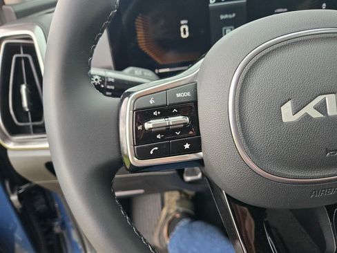 New 2025 Kia Sorento S w/ Panoramic Sunroof Package image 15