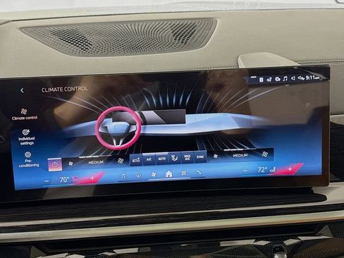 New 2026 BMW X7 xDrive40i w/ M Sport Package image 16