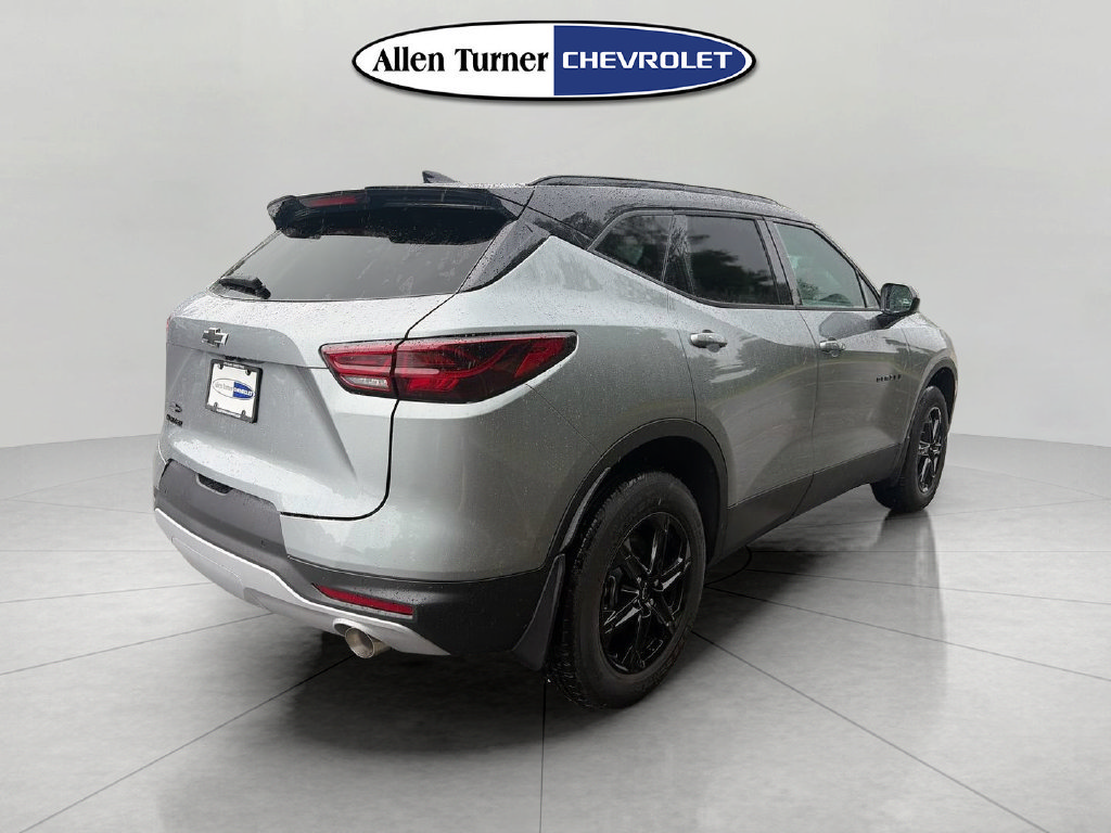 New 2026 Chevrolet Blazer LT w/ Convenience Package FWD image 4