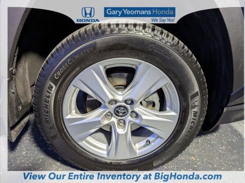 Used 2021 Toyota RAV4 XLE image 12