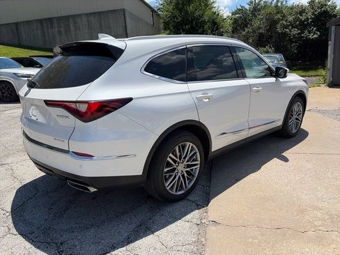 Used 2024 Acura MDX SH-AWD w/ Advance Package image 5