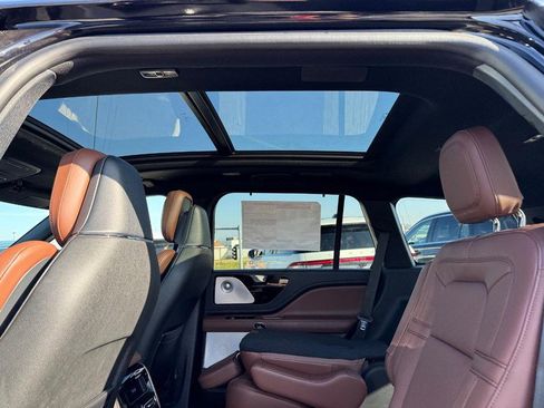 New 2025 Lincoln Aviator Reserve w/ Equipment Group 201A image 11