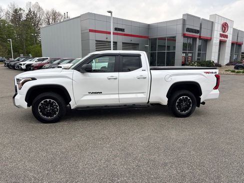 Used 2025 Toyota Tundra SR5 w/ TRD Off-Road Package AWD/4WD image 4