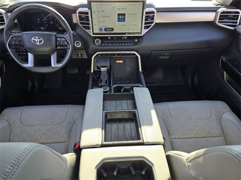 Used 2024 Toyota Tundra Limited image 17