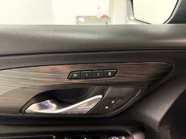 Used 2020 GMC Terrain SLT w/ Preferred Package AWD/4WD image 12