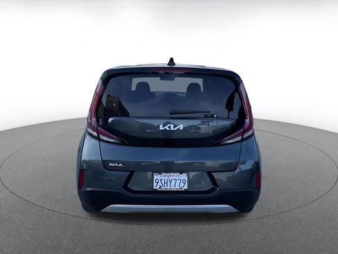Used 2025 Kia Soul LX w/ LX Technology Package image 12