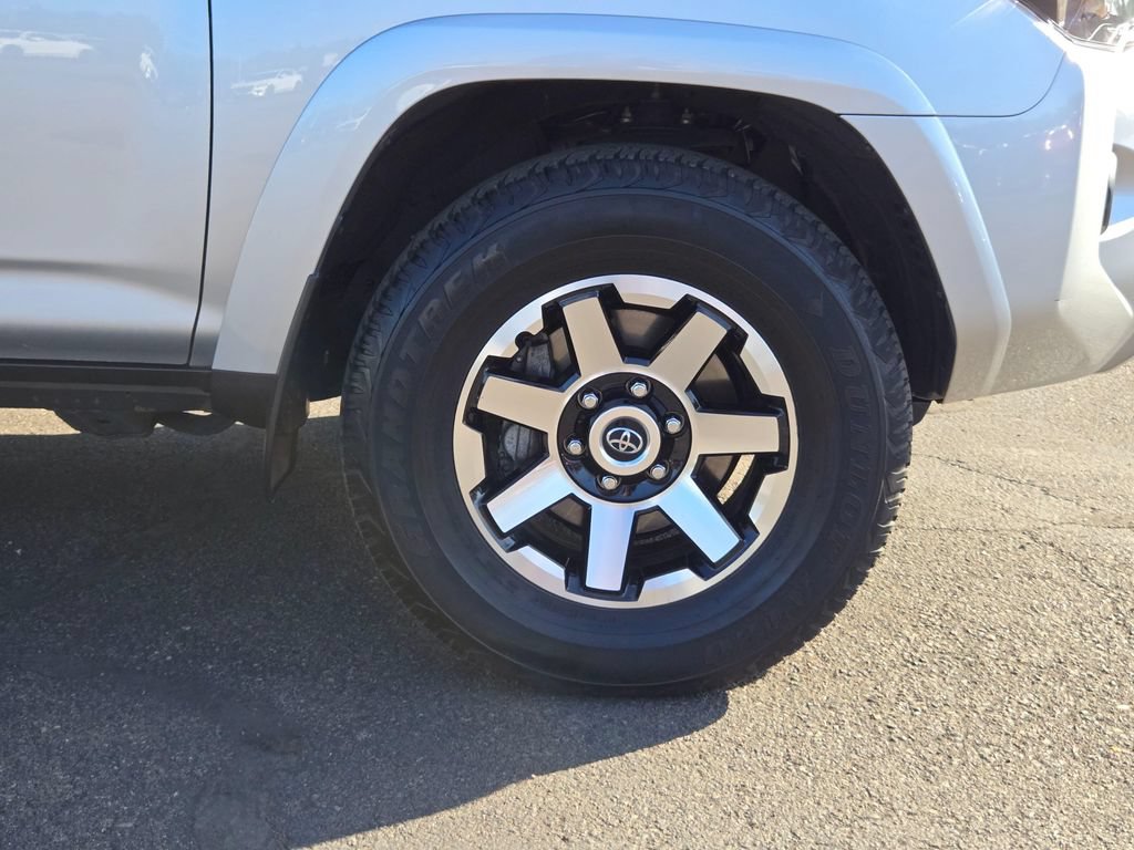 Used 2023 Toyota 4Runner TRD Off-Road Premium w/ Moonroof Package AWD/4WD image 9