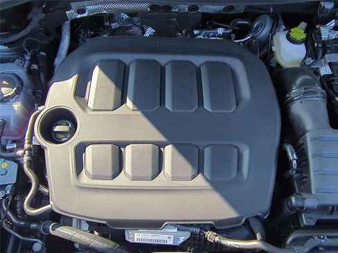 New 2026 Volkswagen Tiguan SE R-Line image 23