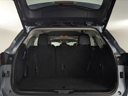 Used 2020 Toyota Highlander Limited image 17