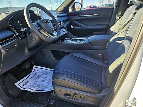 New 2026 INFINITI QX60 Sport image 7